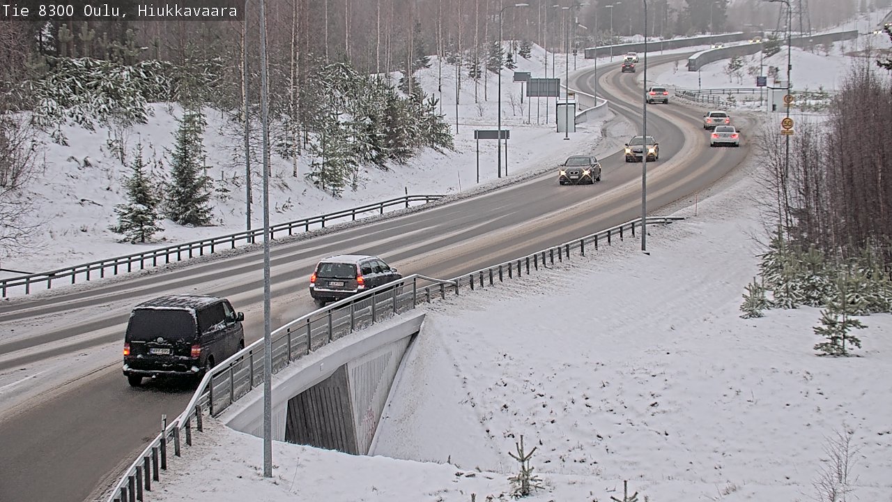 Weather Camera Image väg 8300 Oulu Hiukkavaara, Oulu, Pohjois-Pohjanmaa