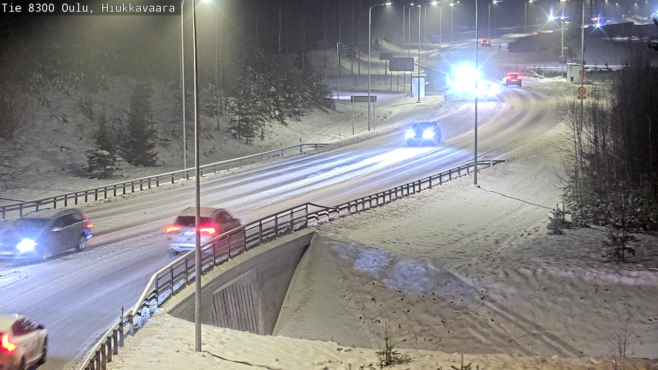 Weather Camera Image väg 8300 Oulu Hiukkavaara, Oulu, Pohjois-Pohjanmaa