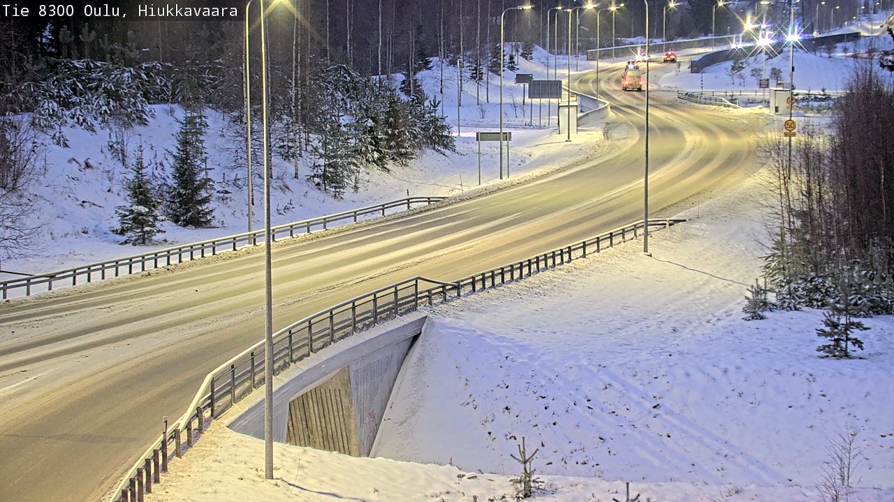 Weather Camera Image väg 8300 Oulu Hiukkavaara, Oulu, Pohjois-Pohjanmaa