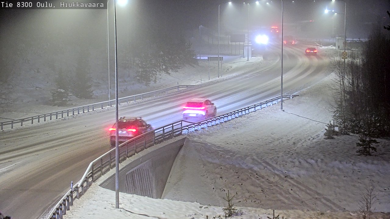 Weather Camera Image väg 8300 Oulu Hiukkavaara, Oulu, Pohjois-Pohjanmaa