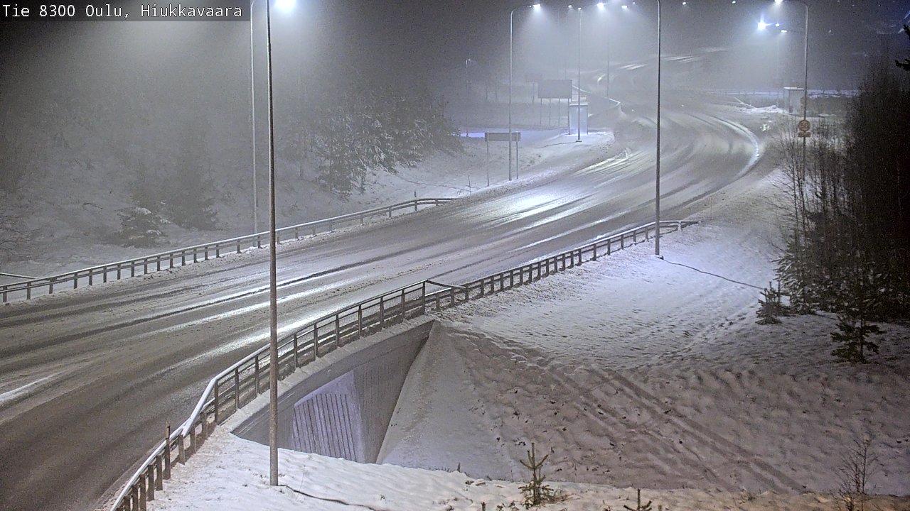 Weather Camera Image väg 8300 Oulu Hiukkavaara, Oulu, Pohjois-Pohjanmaa