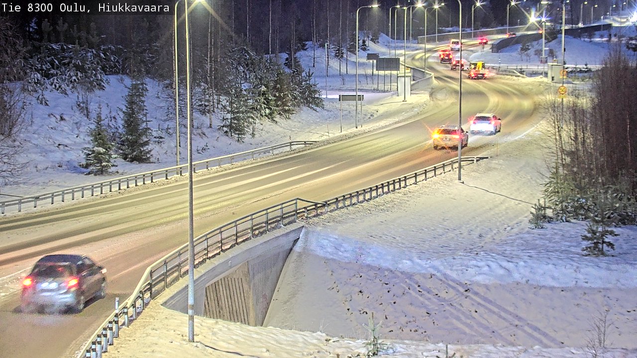Weather Camera Image väg 8300 Oulu Hiukkavaara, Oulu, Pohjois-Pohjanmaa