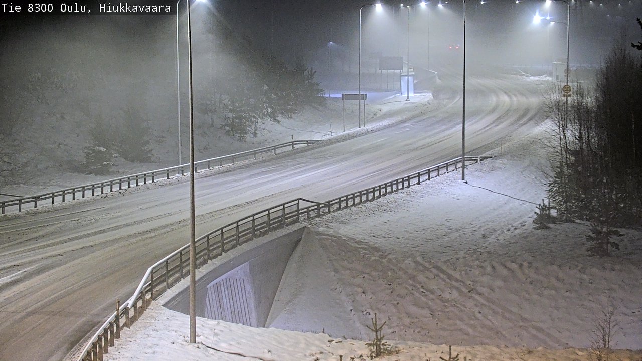 Weather Camera Image väg 8300 Oulu Hiukkavaara, Oulu, Pohjois-Pohjanmaa