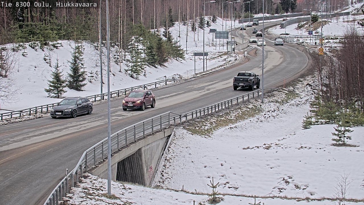 Weather Camera Image road 8300 Oulu Hiukkavaara, Oulu, Pohjois-Pohjanmaa