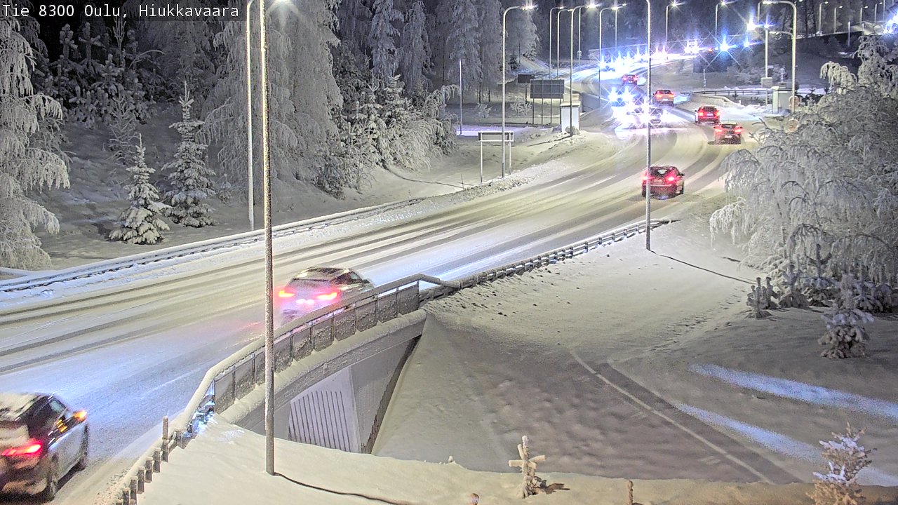 Weather Camera Image road 8300 Oulu Hiukkavaara, Oulu, Pohjois-Pohjanmaa