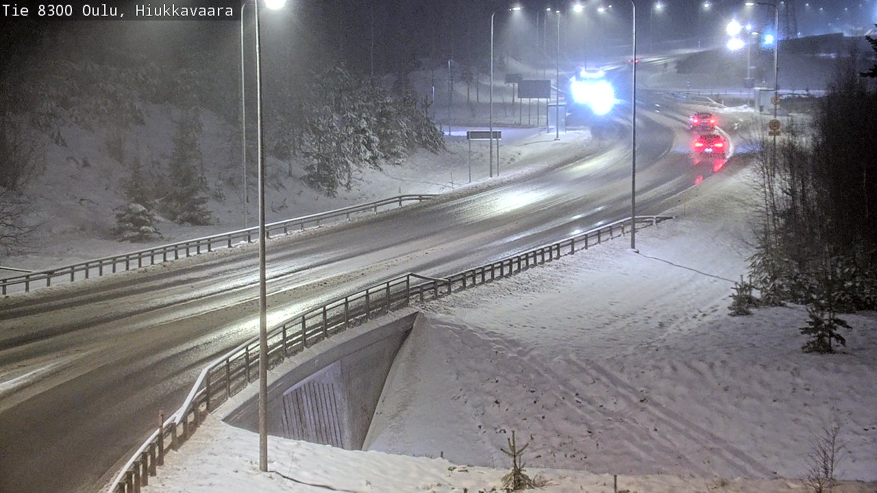 Weather Camera Image väg 8300 Oulu Hiukkavaara, Oulu, Pohjois-Pohjanmaa
