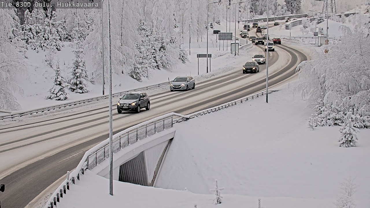Weather Camera Image road 8300 Oulu Hiukkavaara, Oulu, Pohjois-Pohjanmaa