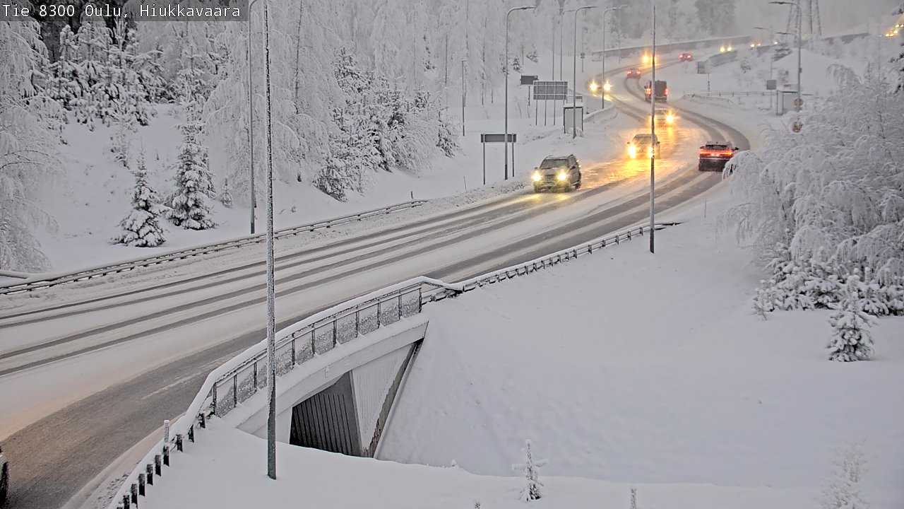 Weather Camera Image road 8300 Oulu Hiukkavaara, Oulu, Pohjois-Pohjanmaa