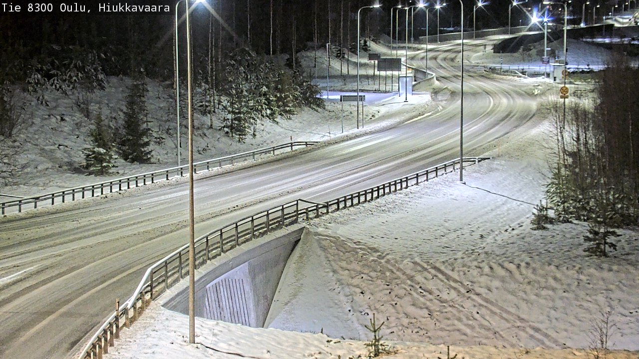 Weather Camera Image väg 8300 Oulu Hiukkavaara, Oulu, Pohjois-Pohjanmaa