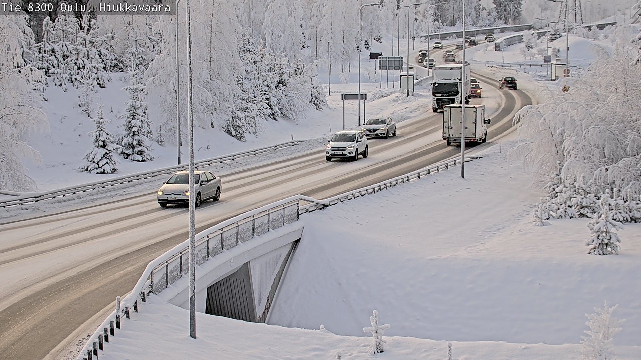 Weather Camera Image road 8300 Oulu Hiukkavaara, Oulu, Pohjois-Pohjanmaa