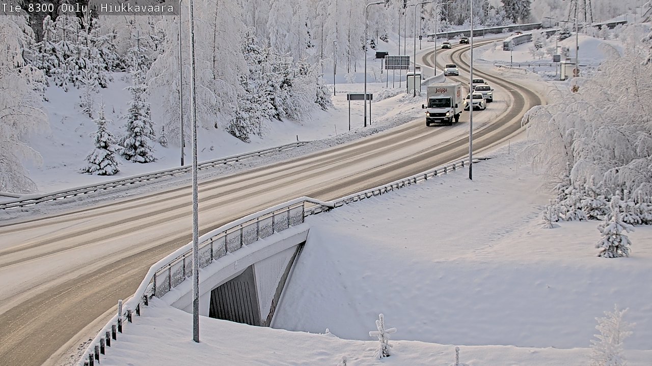 Weather Camera Image road 8300 Oulu Hiukkavaara, Oulu, Pohjois-Pohjanmaa
