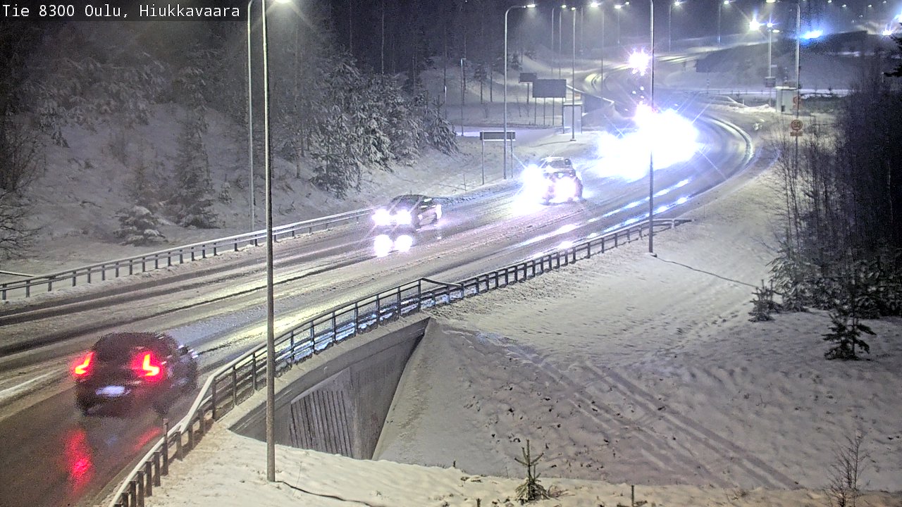 Weather Camera Image väg 8300 Oulu Hiukkavaara, Oulu, Pohjois-Pohjanmaa
