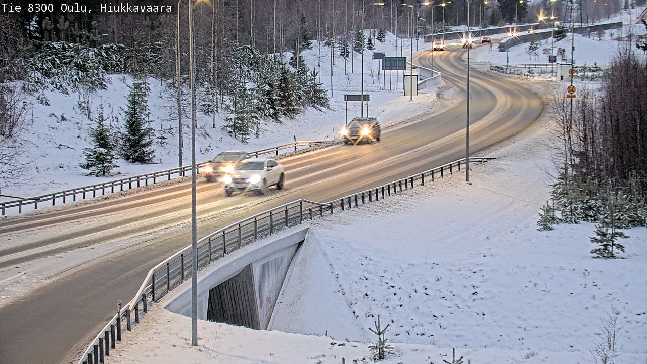 Weather Camera Image väg 8300 Oulu Hiukkavaara, Oulu, Pohjois-Pohjanmaa