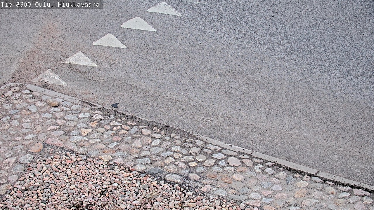 Weather Camera Image väg 8300 Oulu Hiukkavaara, Oulu, Pohjois-Pohjanmaa