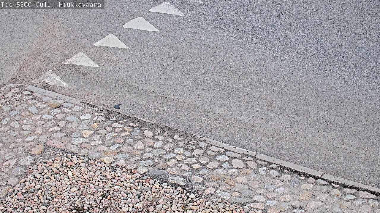 Weather Camera Image road 8300 Oulu Hiukkavaara, Oulu, Pohjois-Pohjanmaa