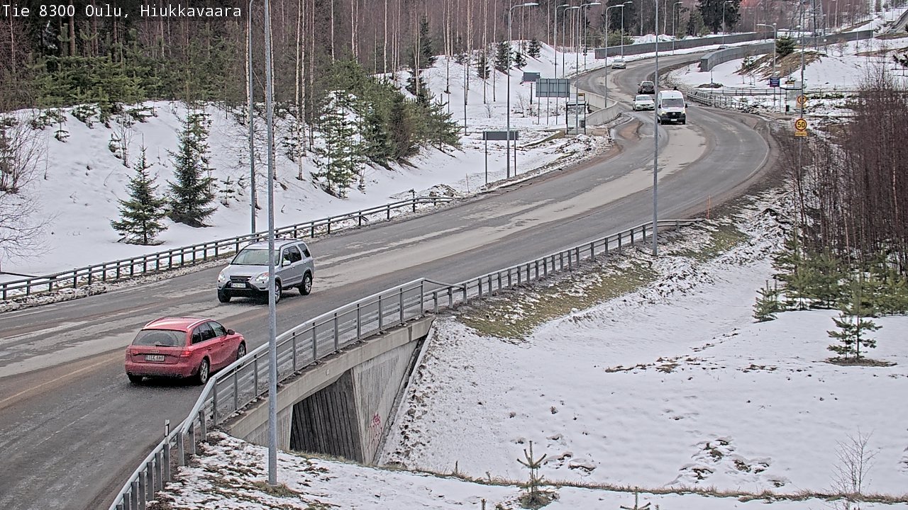 Weather Camera Image road 8300 Oulu Hiukkavaara, Oulu, Pohjois-Pohjanmaa