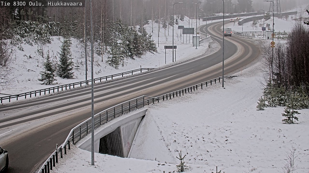 Weather Camera Image väg 8300 Oulu Hiukkavaara, Oulu, Pohjois-Pohjanmaa