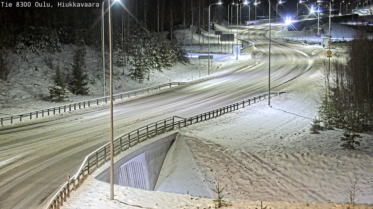 Weather Camera Image väg 8300 Oulu Hiukkavaara, Oulu, Pohjois-Pohjanmaa