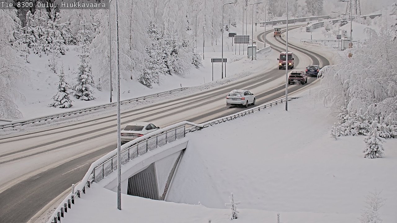 Weather Camera Image road 8300 Oulu Hiukkavaara, Oulu, Pohjois-Pohjanmaa