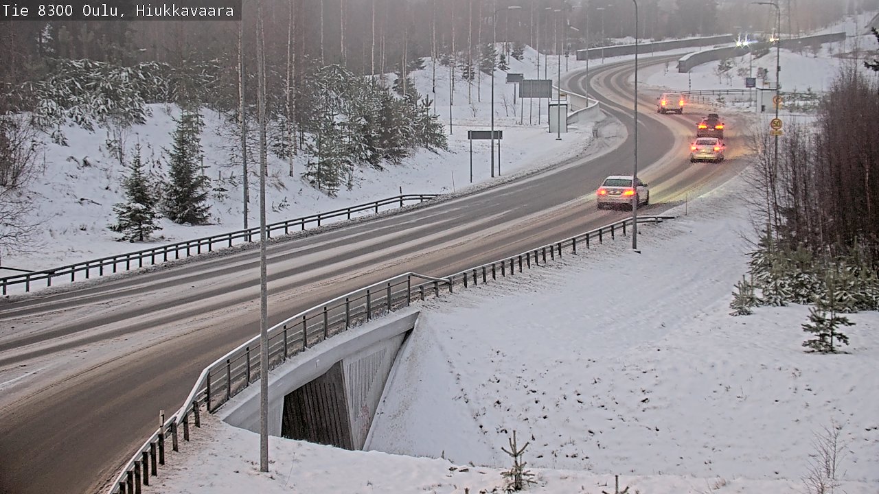 Weather Camera Image väg 8300 Oulu Hiukkavaara, Oulu, Pohjois-Pohjanmaa