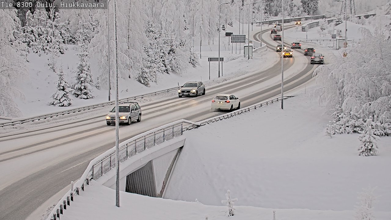 Weather Camera Image road 8300 Oulu Hiukkavaara, Oulu, Pohjois-Pohjanmaa