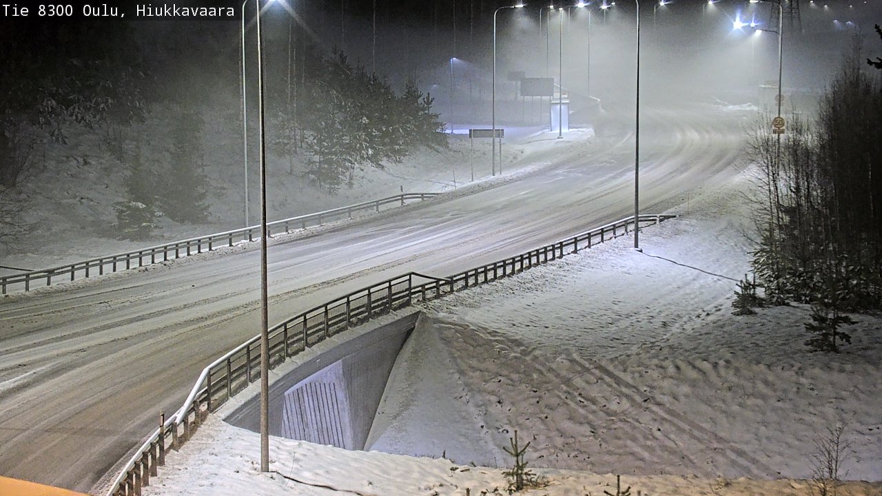 Weather Camera Image väg 8300 Oulu Hiukkavaara, Oulu, Pohjois-Pohjanmaa