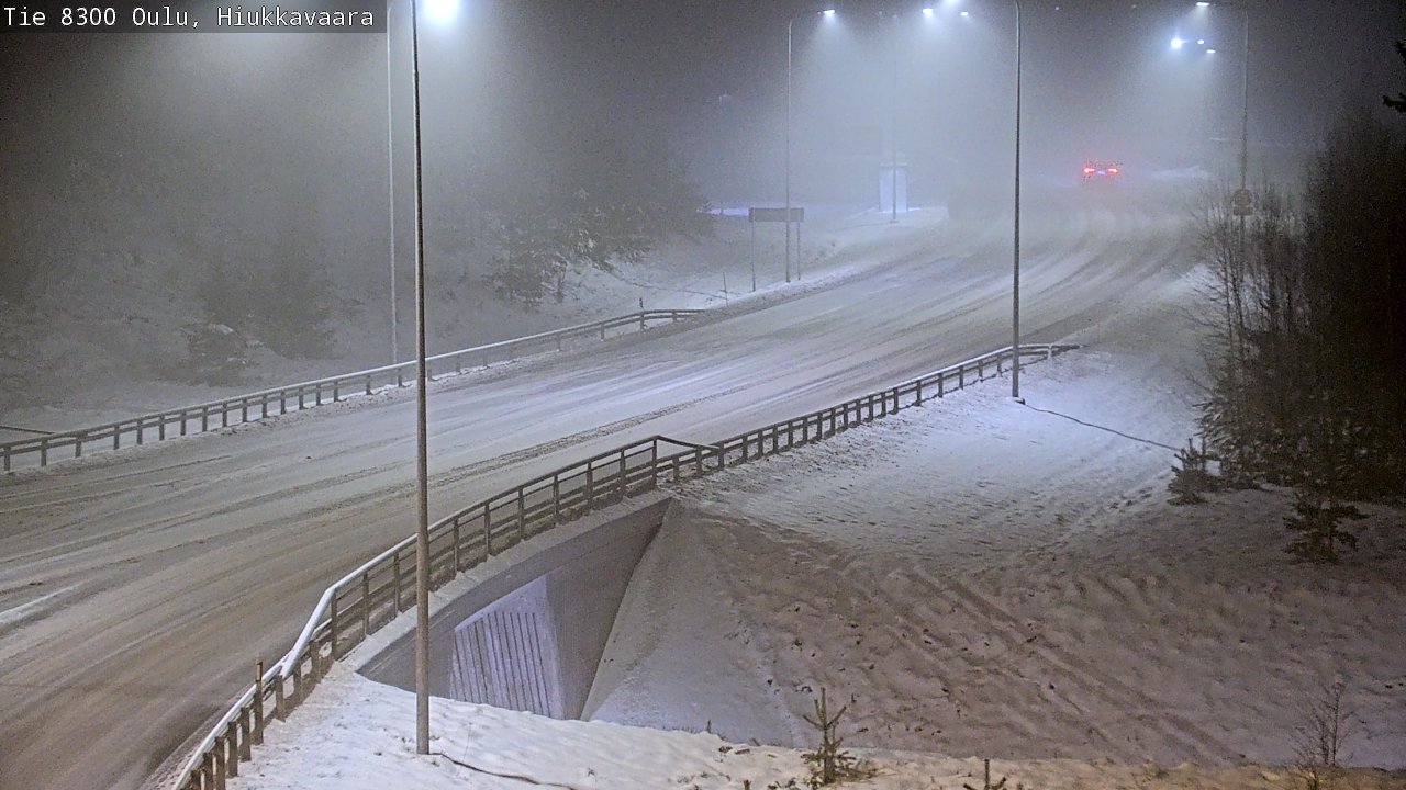 Weather Camera Image väg 8300 Oulu Hiukkavaara, Oulu, Pohjois-Pohjanmaa