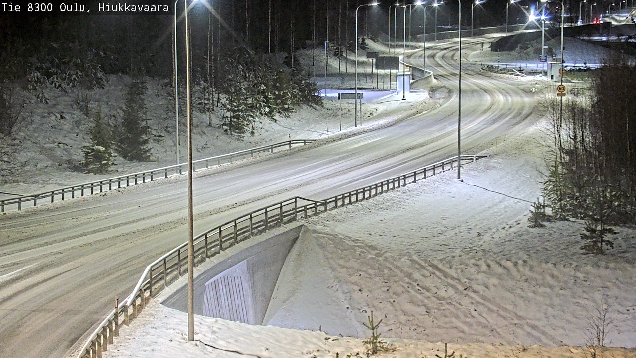Weather Camera Image väg 8300 Oulu Hiukkavaara, Oulu, Pohjois-Pohjanmaa