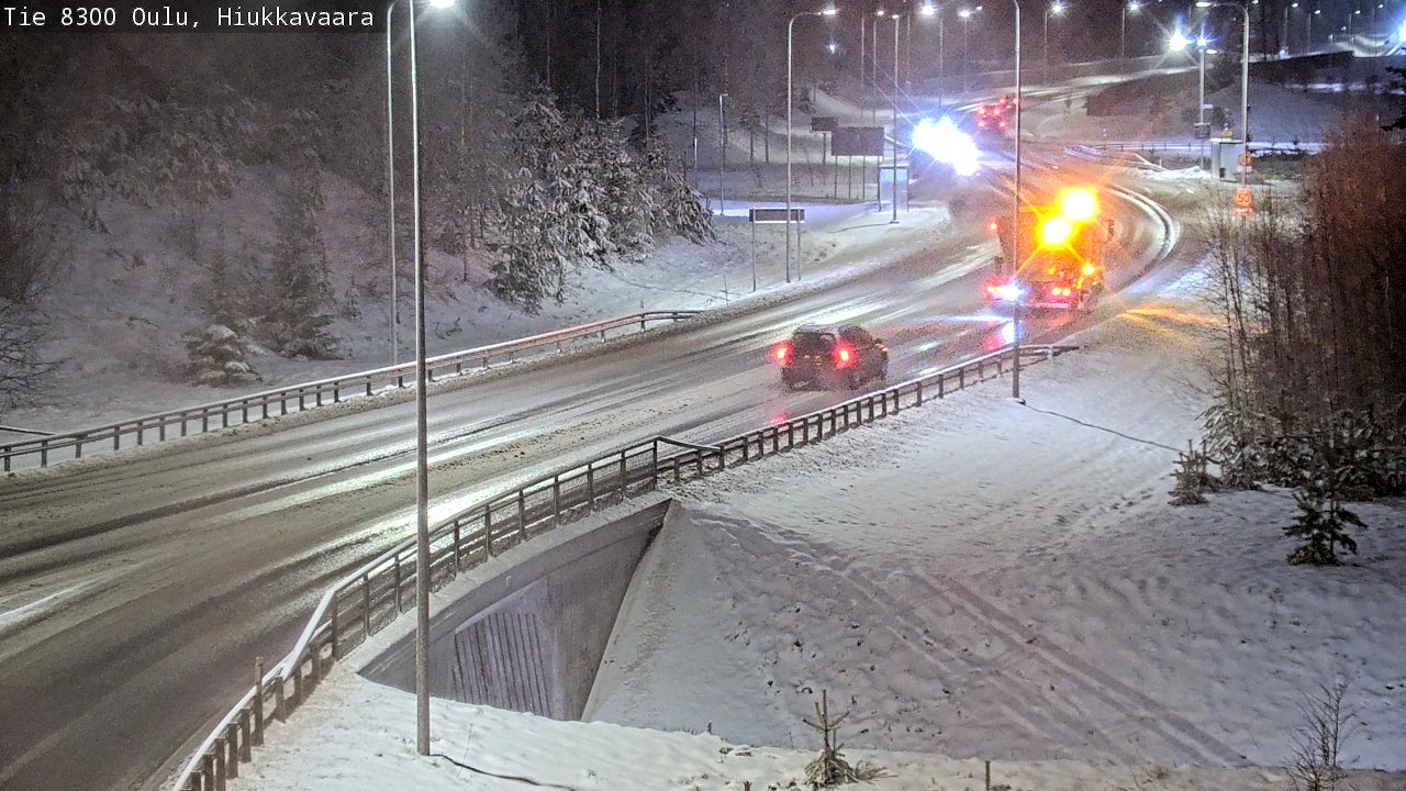 Weather Camera Image väg 8300 Oulu Hiukkavaara, Oulu, Pohjois-Pohjanmaa