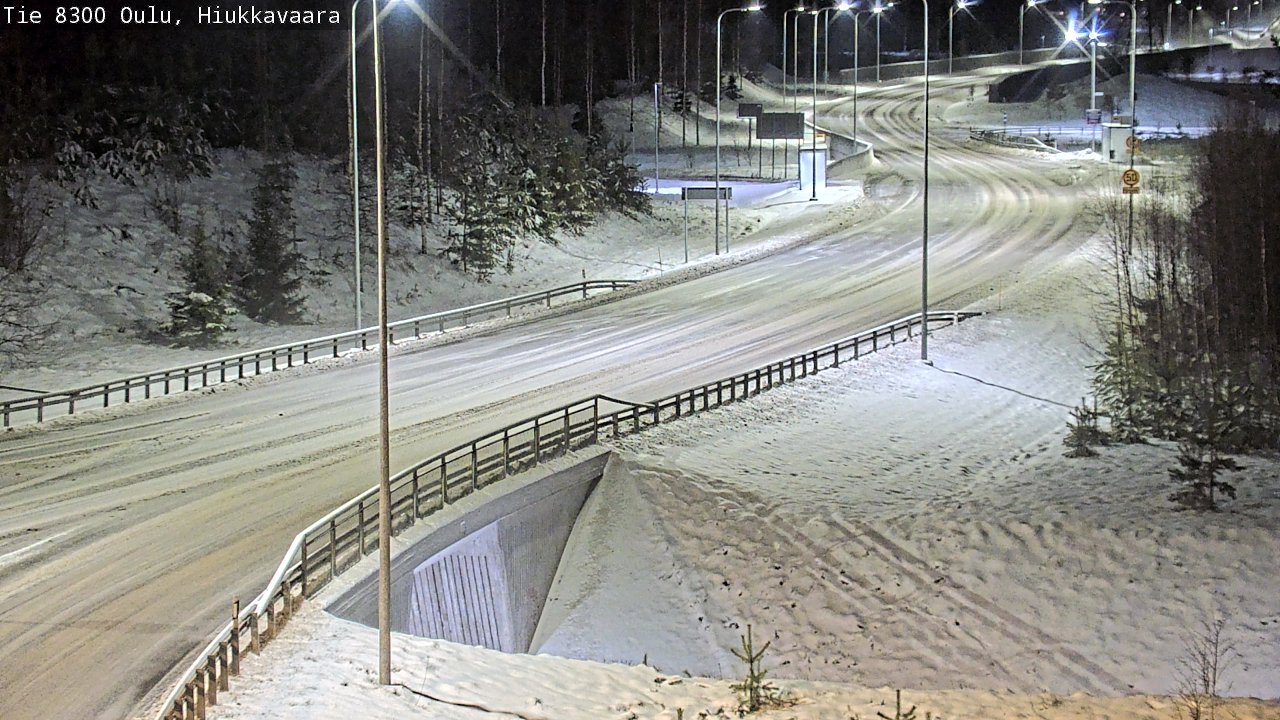 Weather Camera Image väg 8300 Oulu Hiukkavaara, Oulu, Pohjois-Pohjanmaa