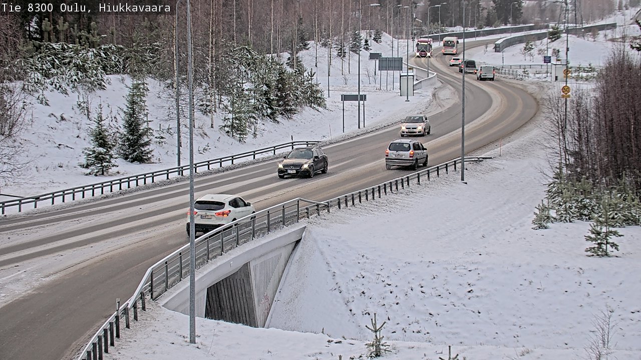 Weather Camera Image väg 8300 Oulu Hiukkavaara, Oulu, Pohjois-Pohjanmaa