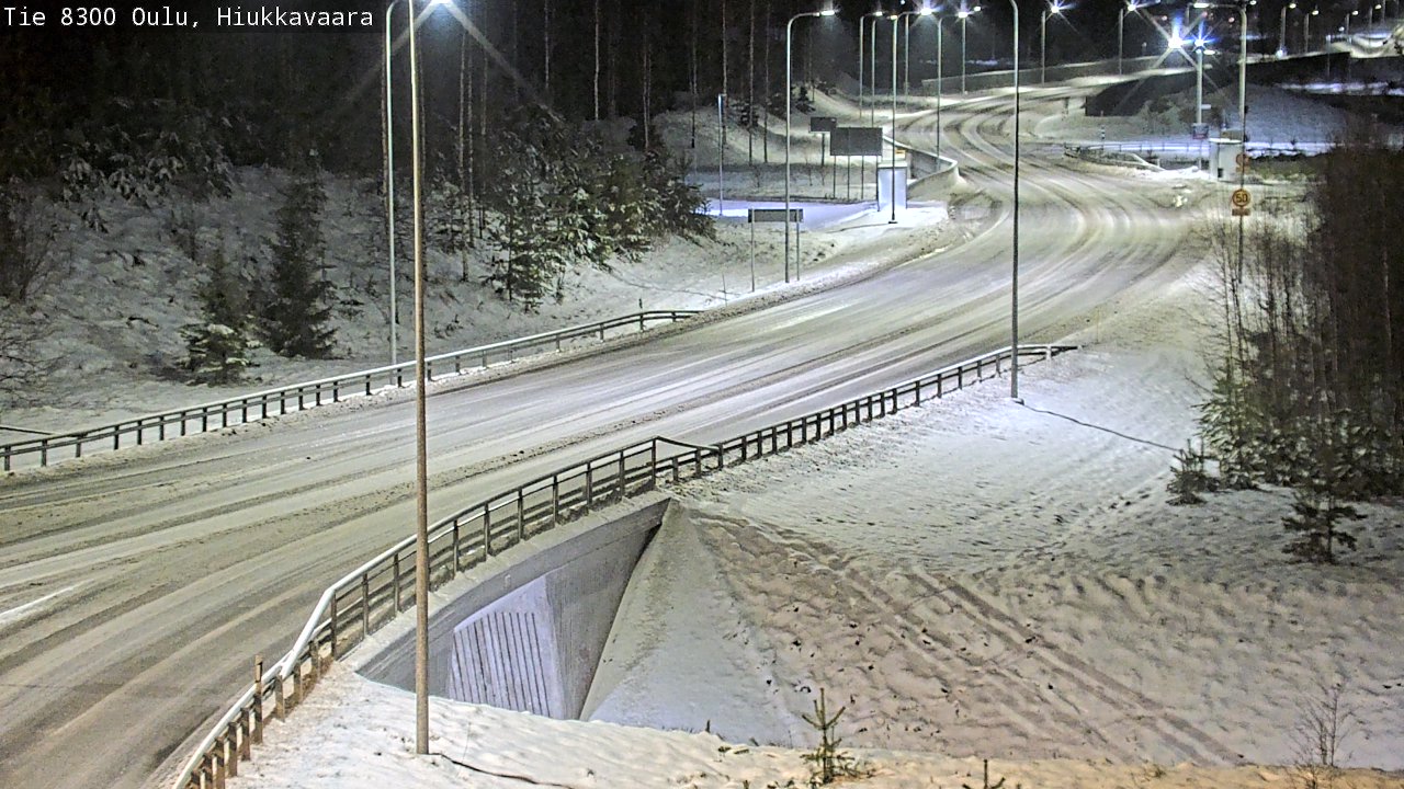 Weather Camera Image väg 8300 Oulu Hiukkavaara, Oulu, Pohjois-Pohjanmaa