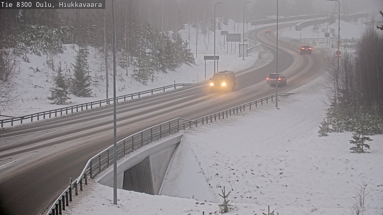 Weather Camera Image väg 8300 Oulu Hiukkavaara, Oulu, Pohjois-Pohjanmaa
