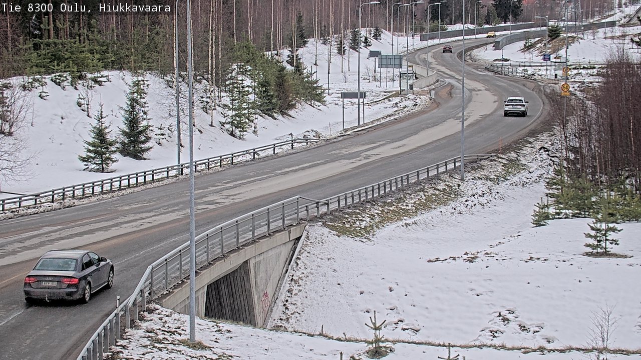 Weather Camera Image road 8300 Oulu Hiukkavaara, Oulu, Pohjois-Pohjanmaa
