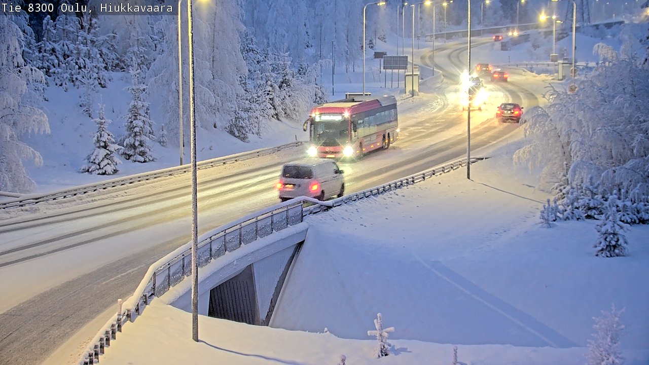 Weather Camera Image road 8300 Oulu Hiukkavaara, Oulu, Pohjois-Pohjanmaa