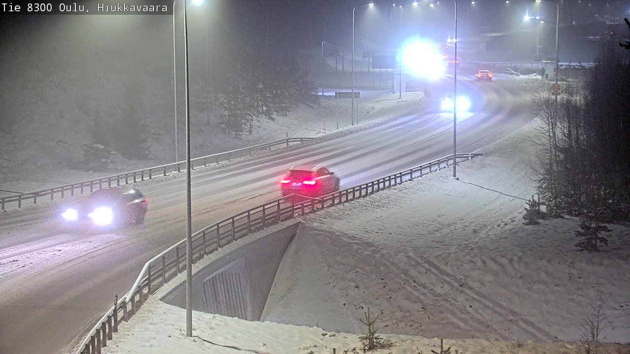 Weather Camera Image väg 8300 Oulu Hiukkavaara, Oulu, Pohjois-Pohjanmaa