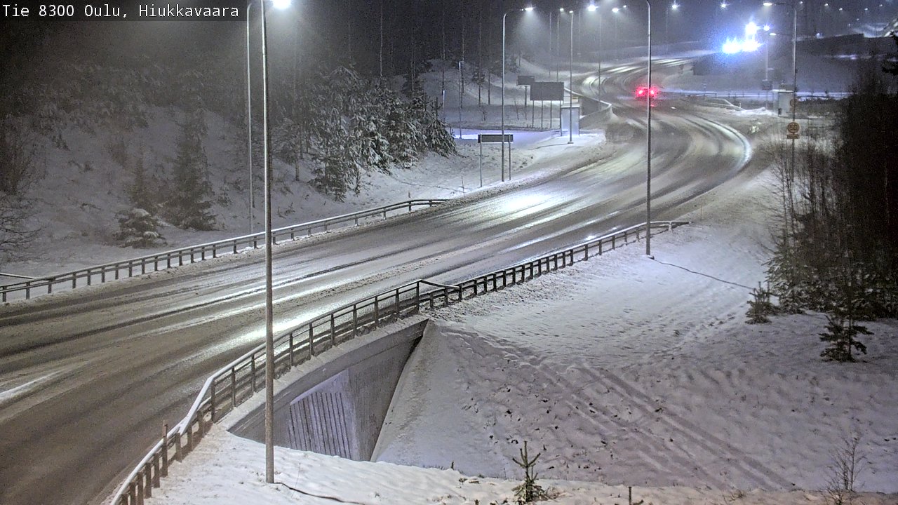 Weather Camera Image väg 8300 Oulu Hiukkavaara, Oulu, Pohjois-Pohjanmaa
