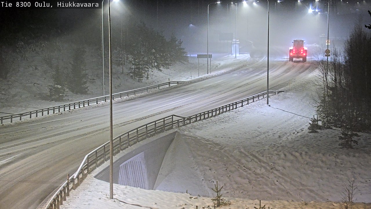 Weather Camera Image väg 8300 Oulu Hiukkavaara, Oulu, Pohjois-Pohjanmaa