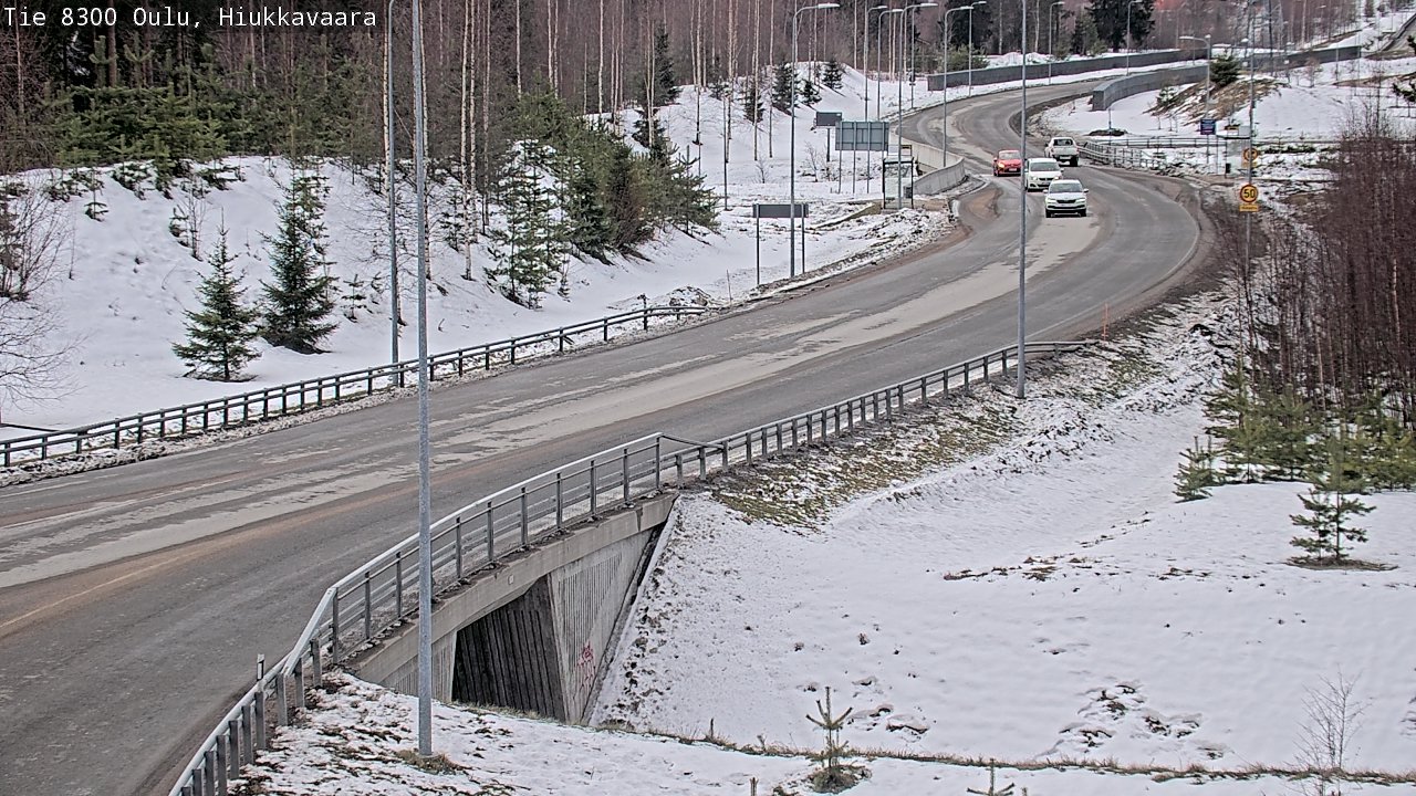 Weather Camera Image road 8300 Oulu Hiukkavaara, Oulu, Pohjois-Pohjanmaa
