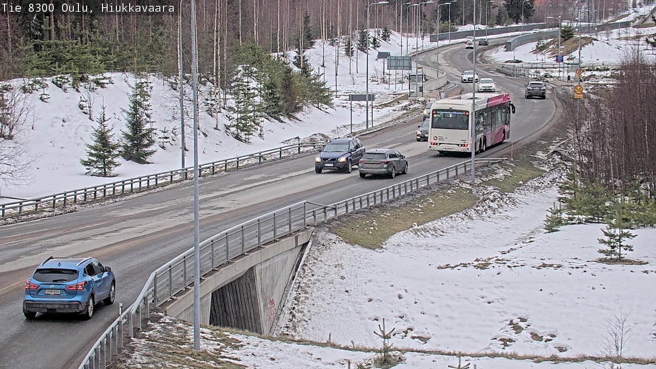 Weather Camera Image road 8300 Oulu Hiukkavaara, Oulu, Pohjois-Pohjanmaa
