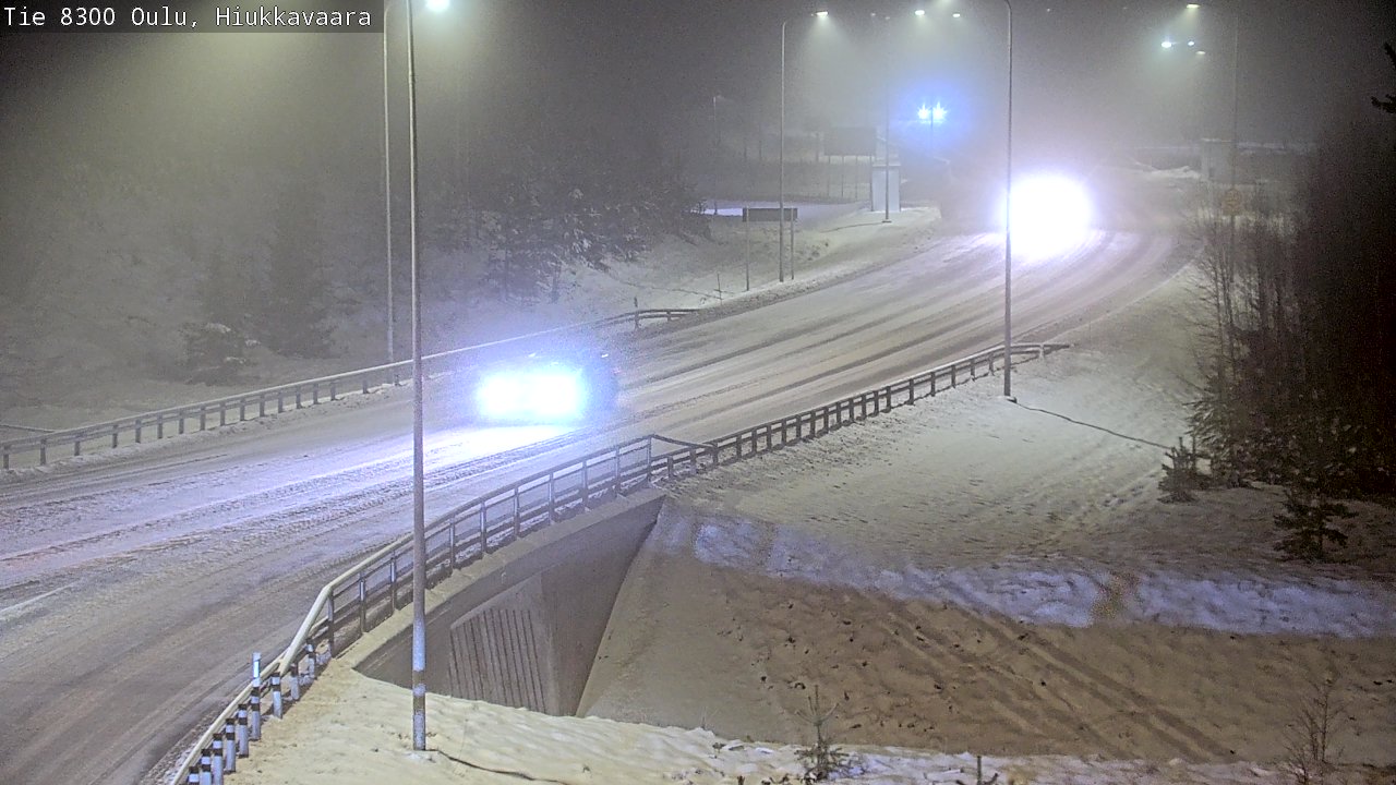 Weather Camera Image väg 8300 Oulu Hiukkavaara, Oulu, Pohjois-Pohjanmaa