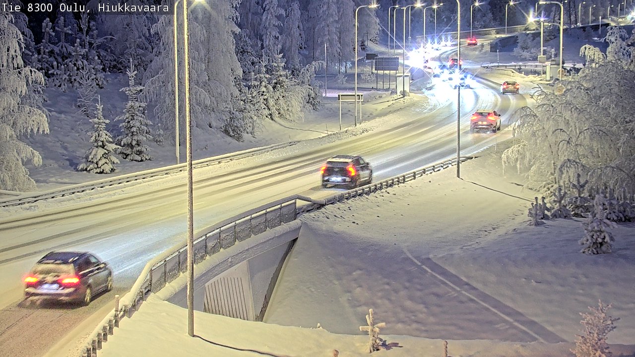 Weather Camera Image road 8300 Oulu Hiukkavaara, Oulu, Pohjois-Pohjanmaa