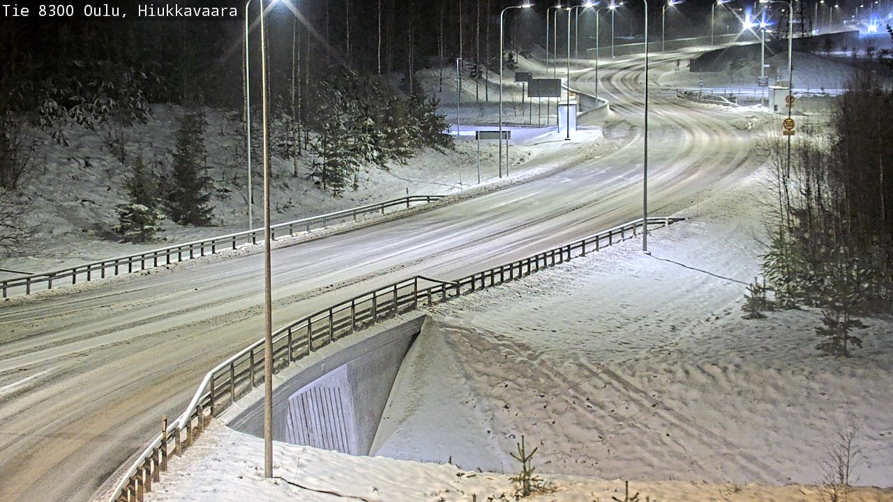 Weather Camera Image väg 8300 Oulu Hiukkavaara, Oulu, Pohjois-Pohjanmaa