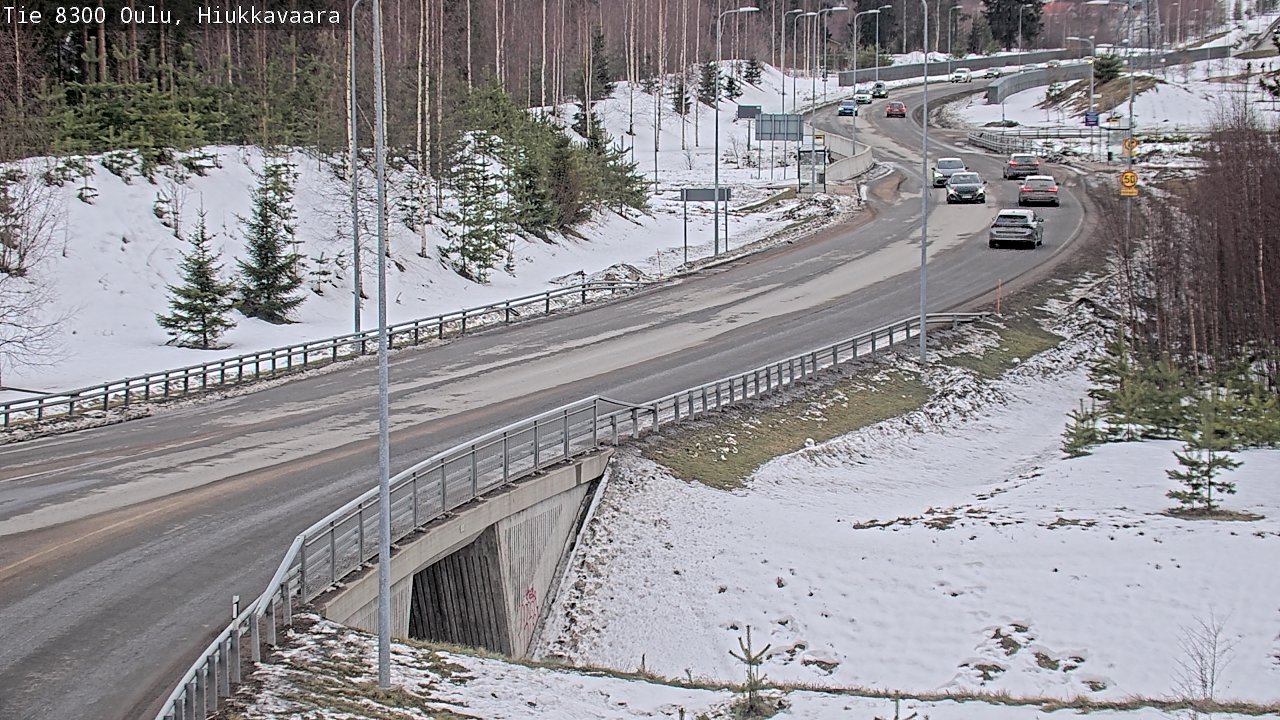 Weather Camera Image road 8300 Oulu Hiukkavaara, Oulu, Pohjois-Pohjanmaa