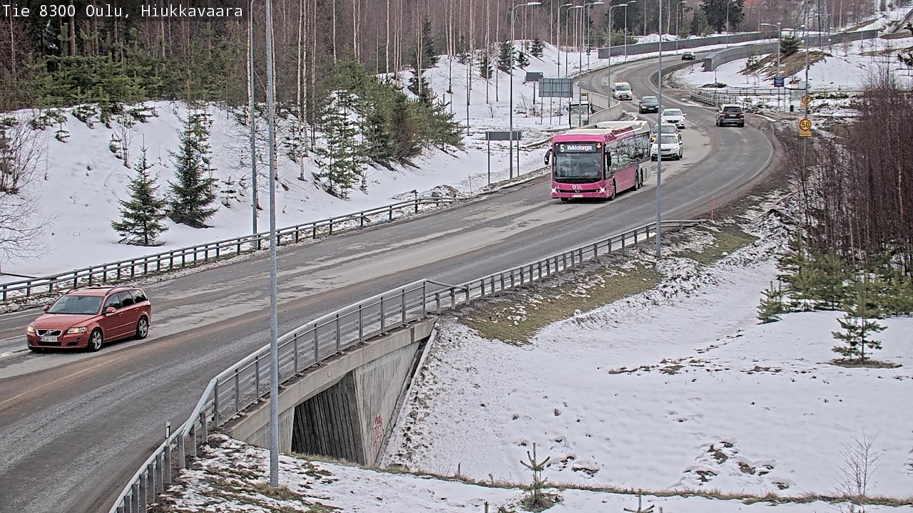 Weather Camera Image road 8300 Oulu Hiukkavaara, Oulu, Pohjois-Pohjanmaa