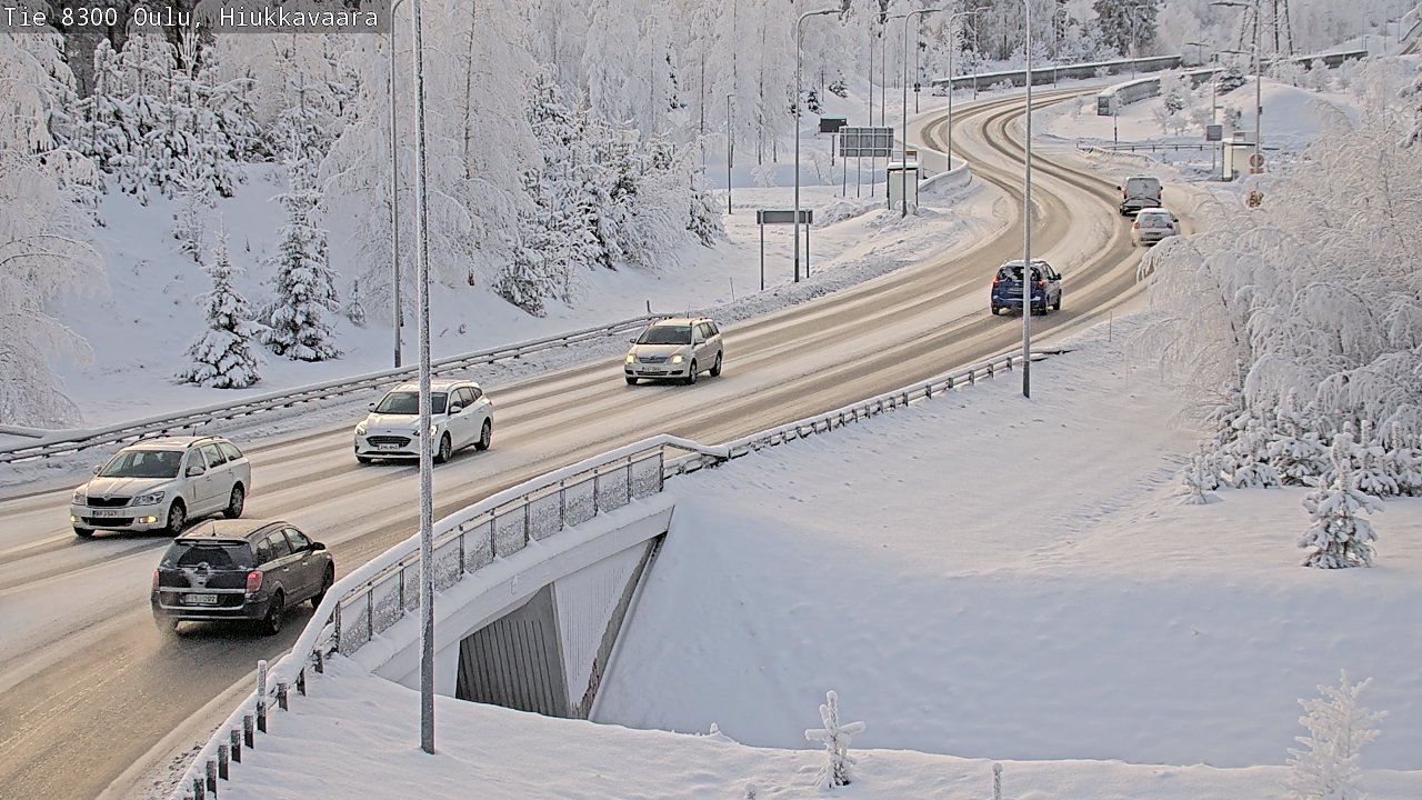 Weather Camera Image road 8300 Oulu Hiukkavaara, Oulu, Pohjois-Pohjanmaa
