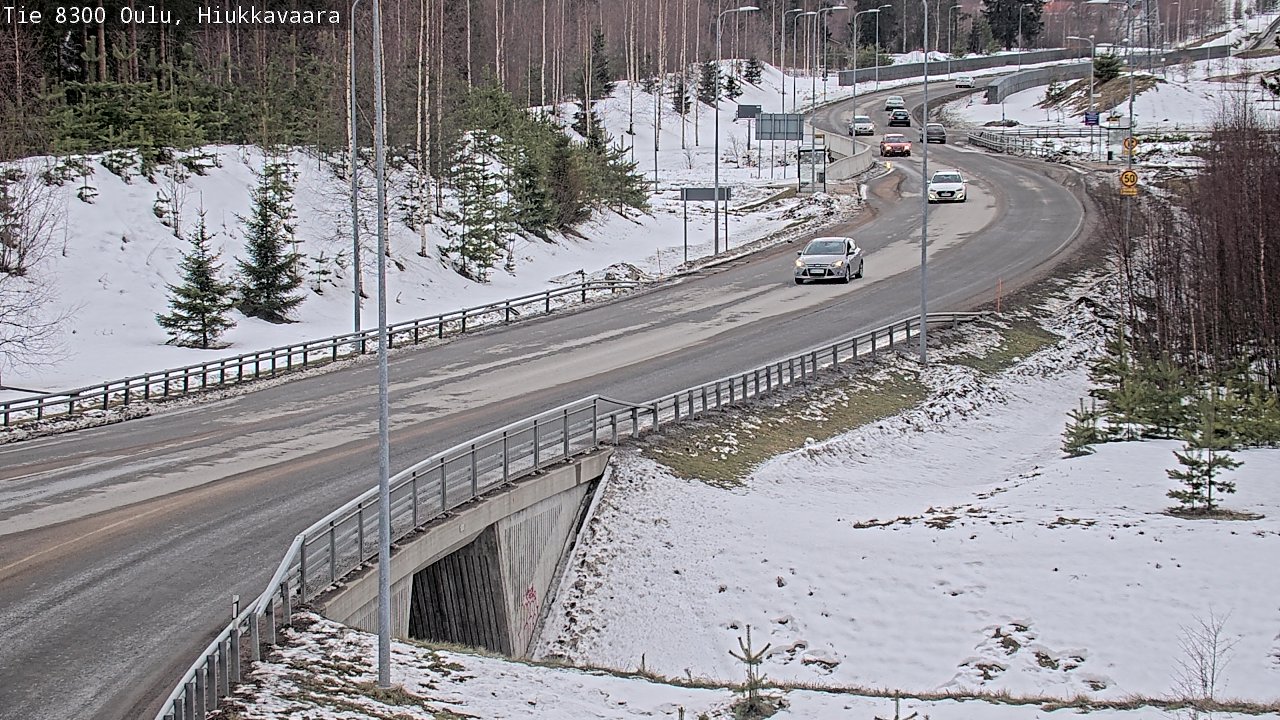 Weather Camera Image road 8300 Oulu Hiukkavaara, Oulu, Pohjois-Pohjanmaa