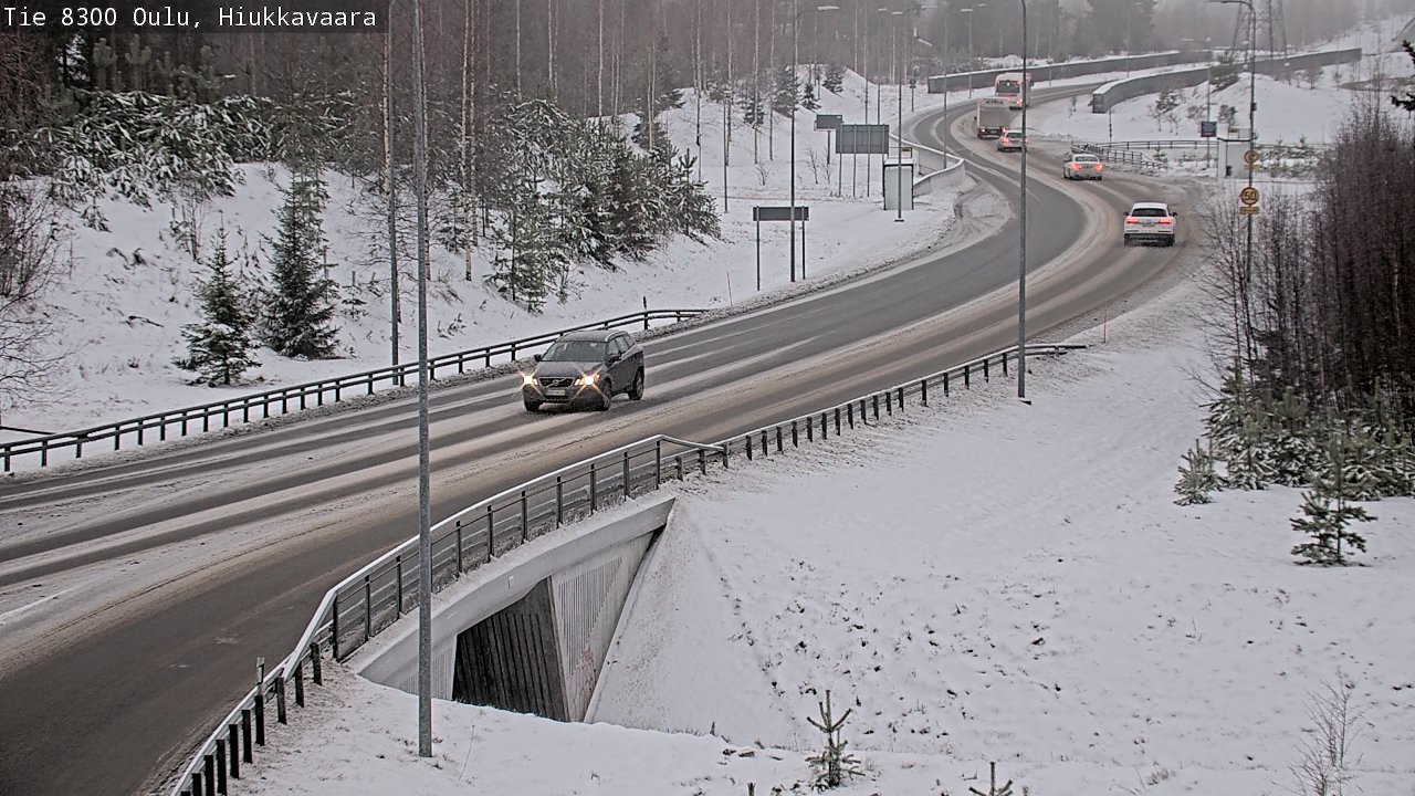 Weather Camera Image väg 8300 Oulu Hiukkavaara, Oulu, Pohjois-Pohjanmaa
