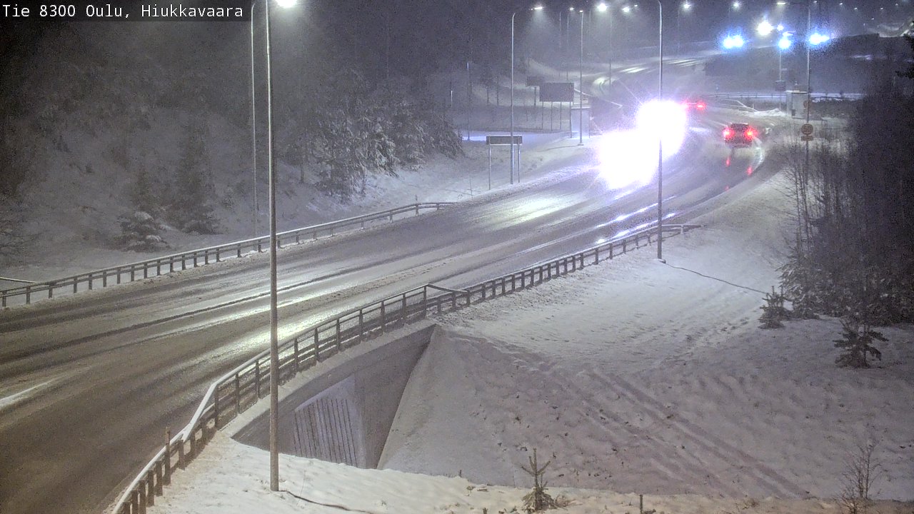 Weather Camera Image väg 8300 Oulu Hiukkavaara, Oulu, Pohjois-Pohjanmaa