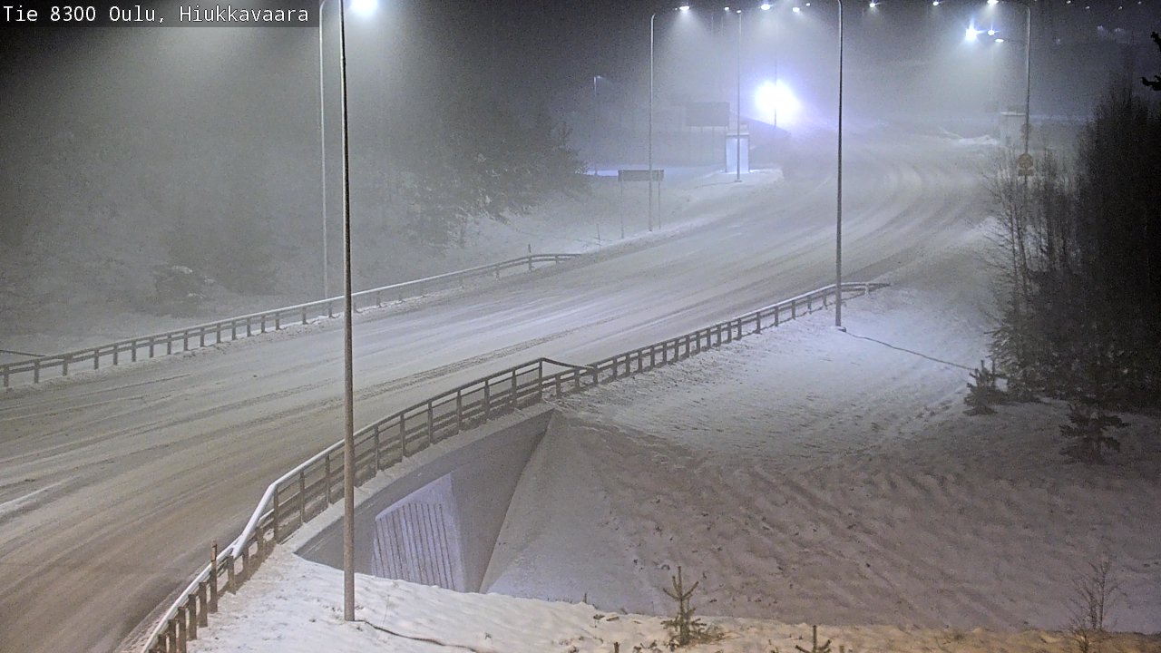 Weather Camera Image väg 8300 Oulu Hiukkavaara, Oulu, Pohjois-Pohjanmaa